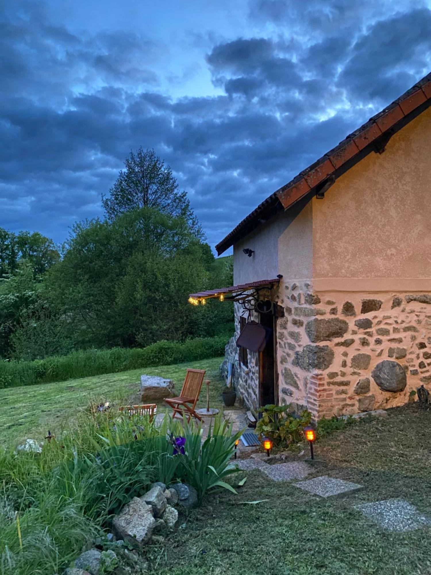Maisonnette Chaleureuse De 35M2 Miremont  Exterior photo